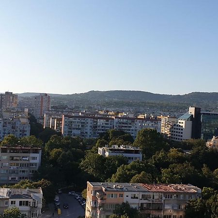 Студио Тони Varna Luaran gambar