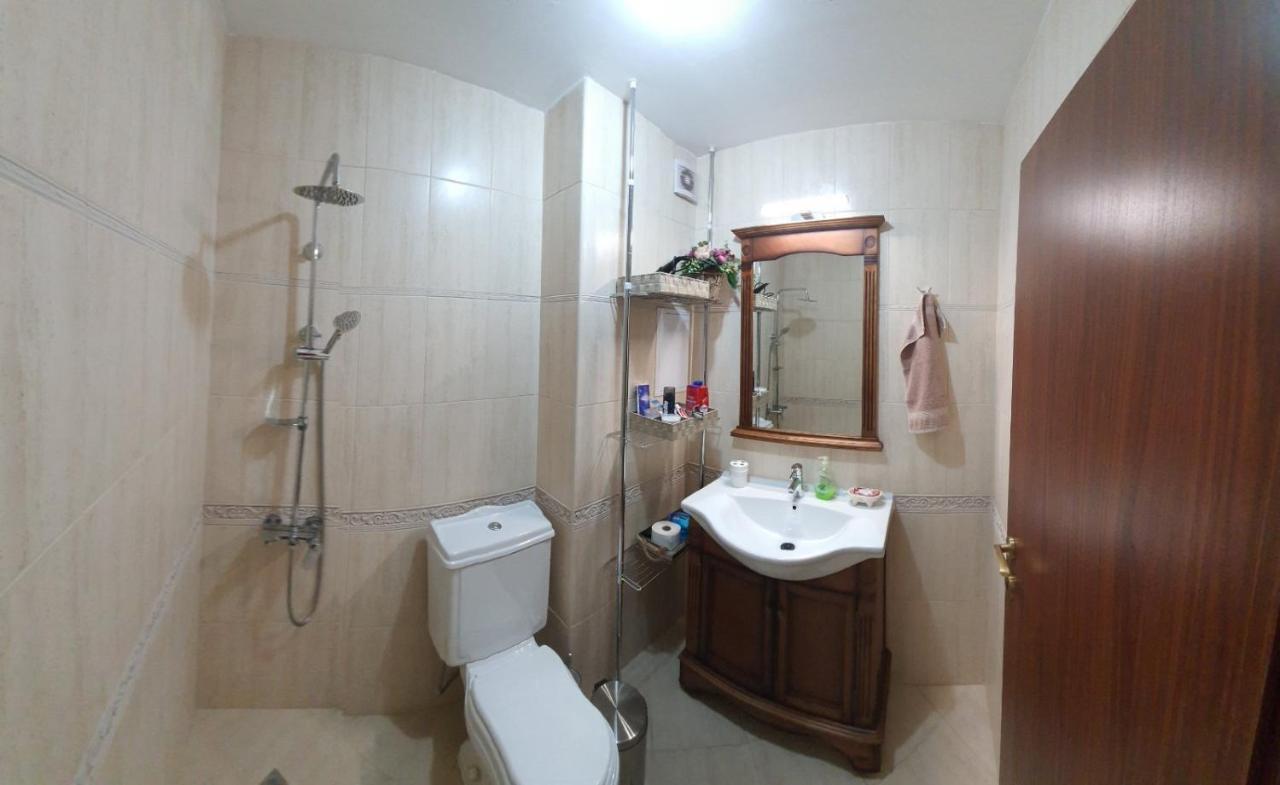 Студио Тони Varna Luaran gambar